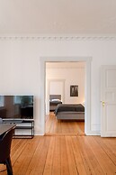 Sanders Boulevard - Smart 3-bdr Apt By the Canal