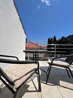 Lemon Tree Apartments