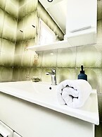 Lemon Tree Apartments