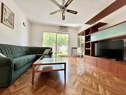 Lemon Tree Apartments