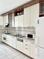 Lemon Tree Apartments