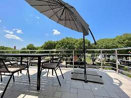 Lemon Tree Apartments