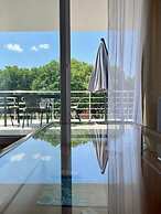 Lemon Tree Apartments