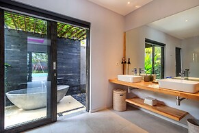 Bali Villa Near the Beach, 2041