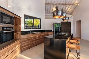 Bali Villa Near the Beach, 2041