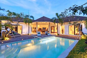 Bali Villa Near the Beach, 2041