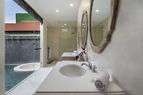 Luxury 1 Bedroom Villa With Private Pool, Bali Villa 2009