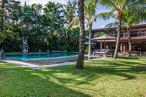 Luxury Villa in Bali near Beach, Bali Villa 2086