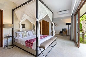 Bali Villa Near the Beach, 2056