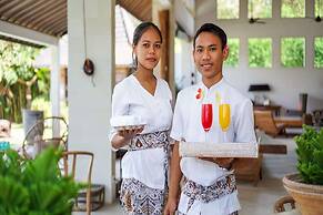 Bali Villa Near the Beach, 2056