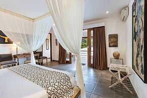 Bali Villa Near the Beach, 2056