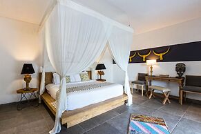 Bali Villa Near the Beach, 2056