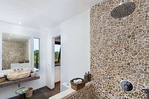 Bali Villa Near the Beach, 2056