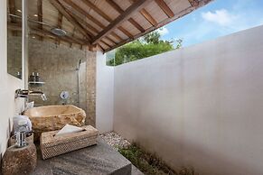 Bali Villa Near the Beach, 2056