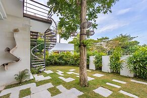 Bali Villa Near the Beach, 2056