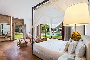 Bali Villa Near the Beach, 2056