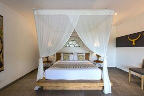 Bali Villa Near the Beach, 2056