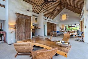 Bali Villa Near the Beach, 2056