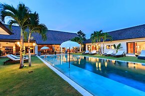 Bali Villa Near the Beach, 2056