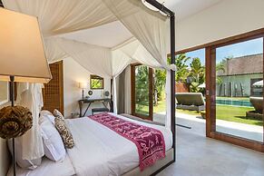 Bali Villa Near the Beach, 2056