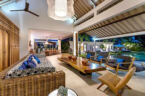 Bali Villa Near the Beach, 2056