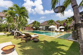 Bali Villa Near the Beach, 2056