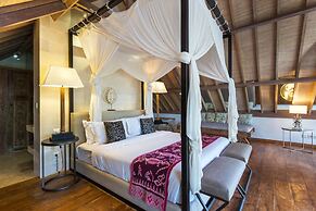 Bali Villa Near the Beach, 2056