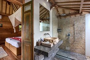 Bali Villa Near the Beach, 2056