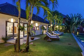 Bali Villa Near the Beach, 2056