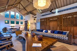 Bali Villa Near the Beach, 2056