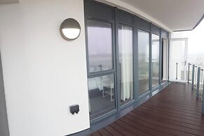 Pier Apartment 3