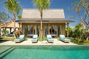 Luxury 4 Bedroom Villa With Private Pool, Bali Villa 2006