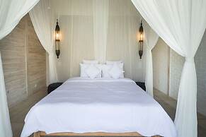 Luxury 4 Bedroom Villa With Private Pool, Bali Villa 2006