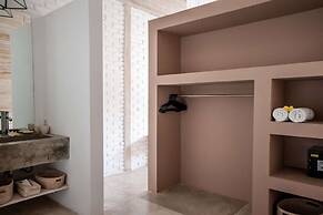 Luxury 4 Bedroom Villa With Private Pool, Bali Villa 2006