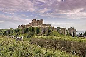 Elegant Georgian 1 Bed Apartment in Herne Bay