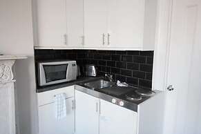 Elegant Georgian 1 Bed Apartment in Herne Bay