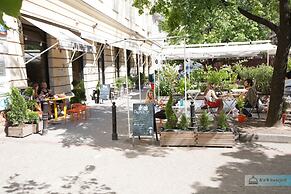 Warsaw Concierge Bracka City Center