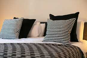 Elliot Suite No7 - Donnini Apartments