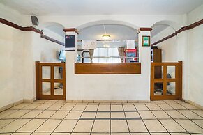 Capital O Hotel Casa Blanca