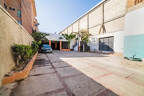 Capital O Hotel Casa Blanca