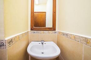 Capital O Hotel Casa Blanca