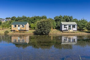 Lynstone Lakes