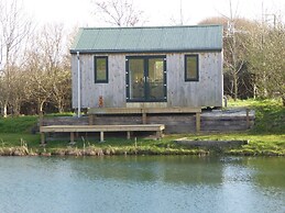 Lynstone Lakes