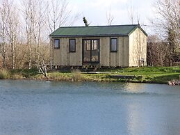 Lynstone Lakes