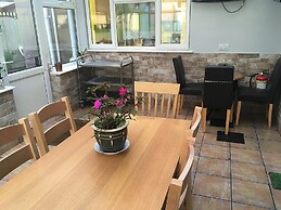 BedrockLodge Buisness Centre HolidayLets