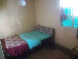 Three Shade Guest House - Adults Only