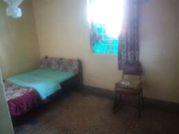 Three Shade Guest House - Adults Only