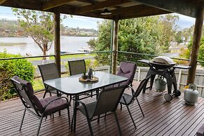 Bruces Waterside Units