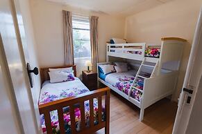 Bruces Waterside Units