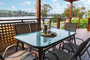 Bruces Waterside Units